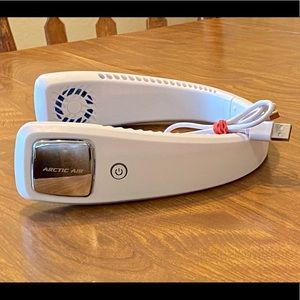 Arctic Air Freedom Cordless Personal Neck Fan- Like New, Barely Used